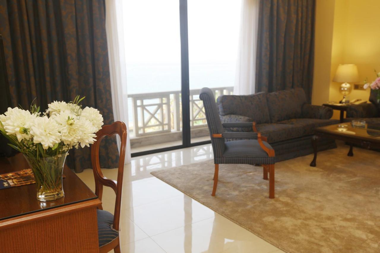 Bayview Hotel Бейрут Екстериор снимка