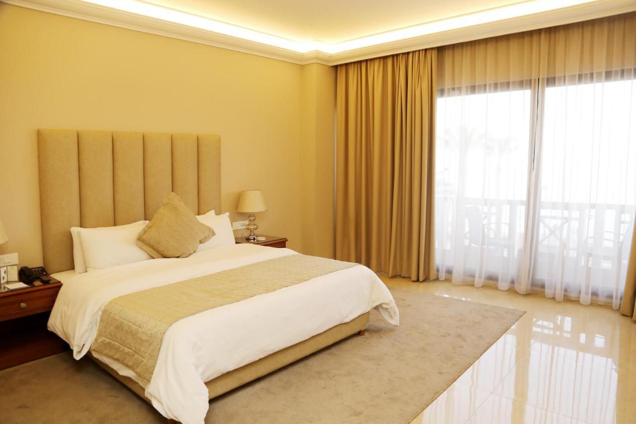 Bayview Hotel Бейрут Екстериор снимка